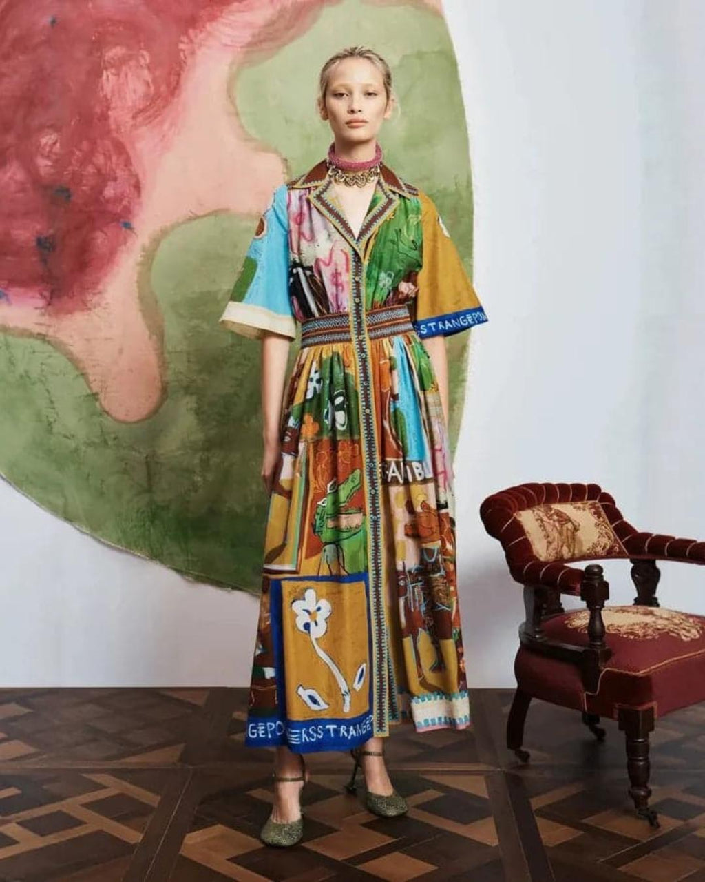 Vestido Casual Estilo Graffiti com Mangas Curtas em Linho